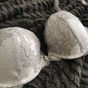 Very Sexy Victoria’s Secret Push-up 34B